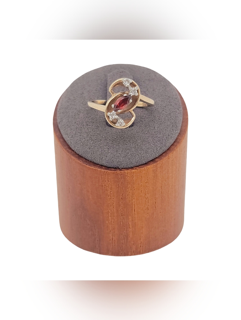 Vintage 14k Gold Marquise-Cut Garnet Diamond Ring Size 6.75